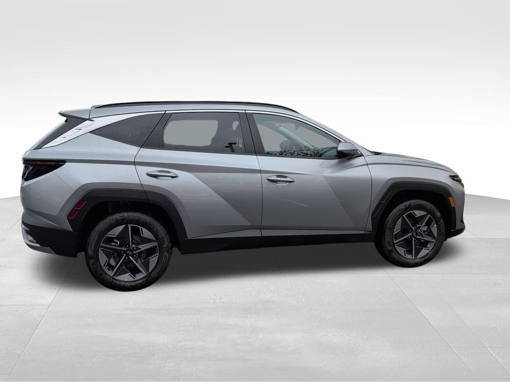 new 2025 Hyundai TUCSON Hybrid car, priced at $34,876