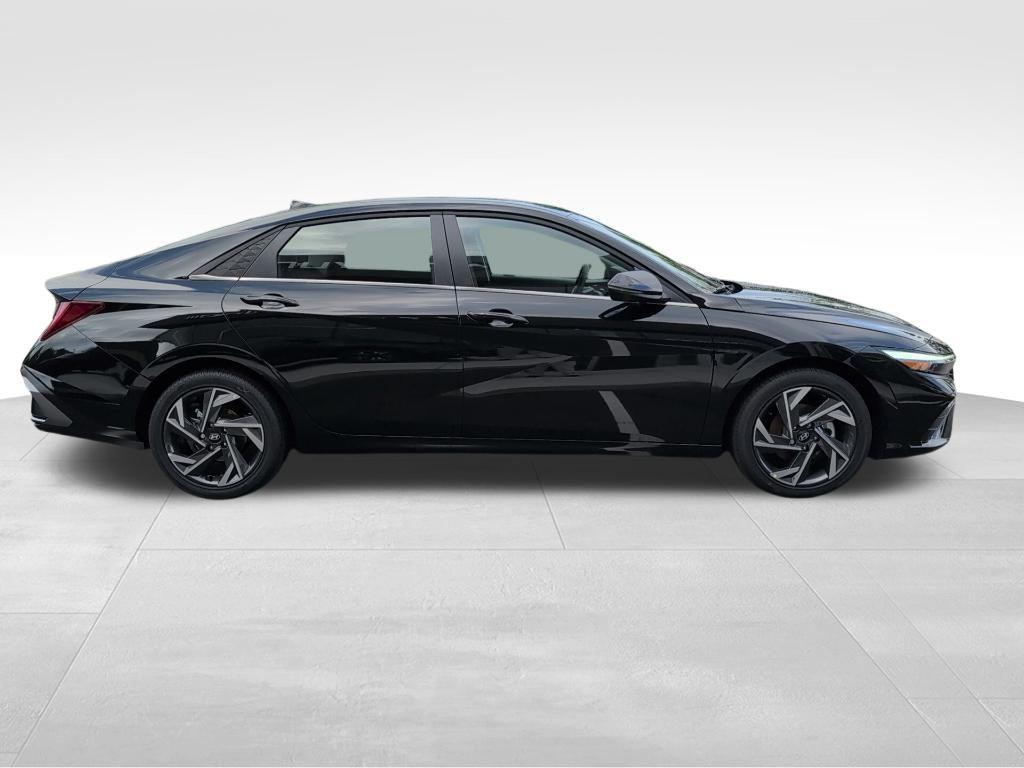 new 2025 Hyundai Elantra car, priced at $26,810