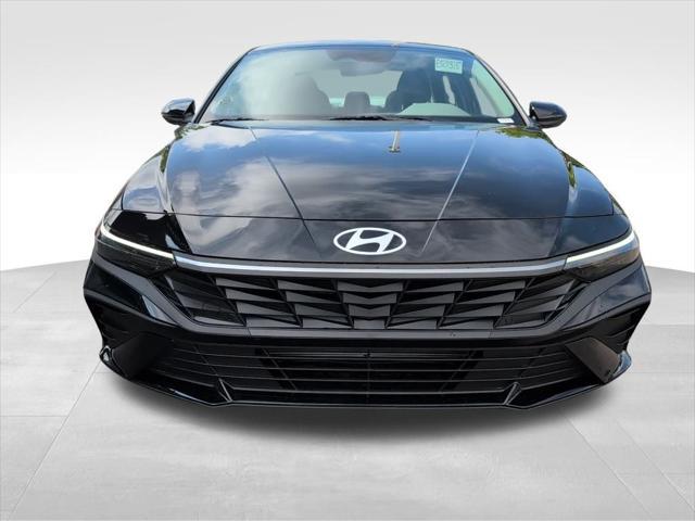 new 2025 Hyundai Elantra car, priced at $22,916