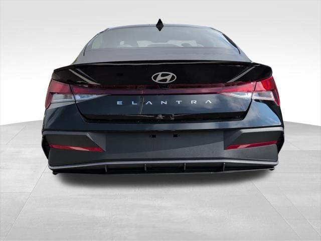 new 2025 Hyundai Elantra car, priced at $22,916