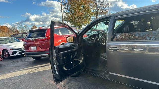 used 2019 Dodge Grand Caravan car, priced at $16,228