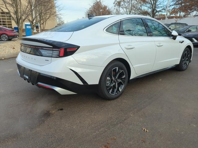 new 2024 Hyundai Sonata car, priced at $28,185