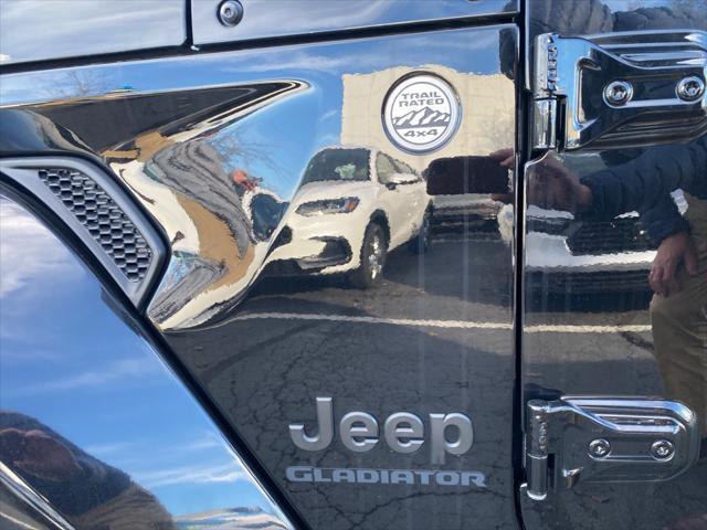 used 2021 Jeep Gladiator car, priced at $32,388