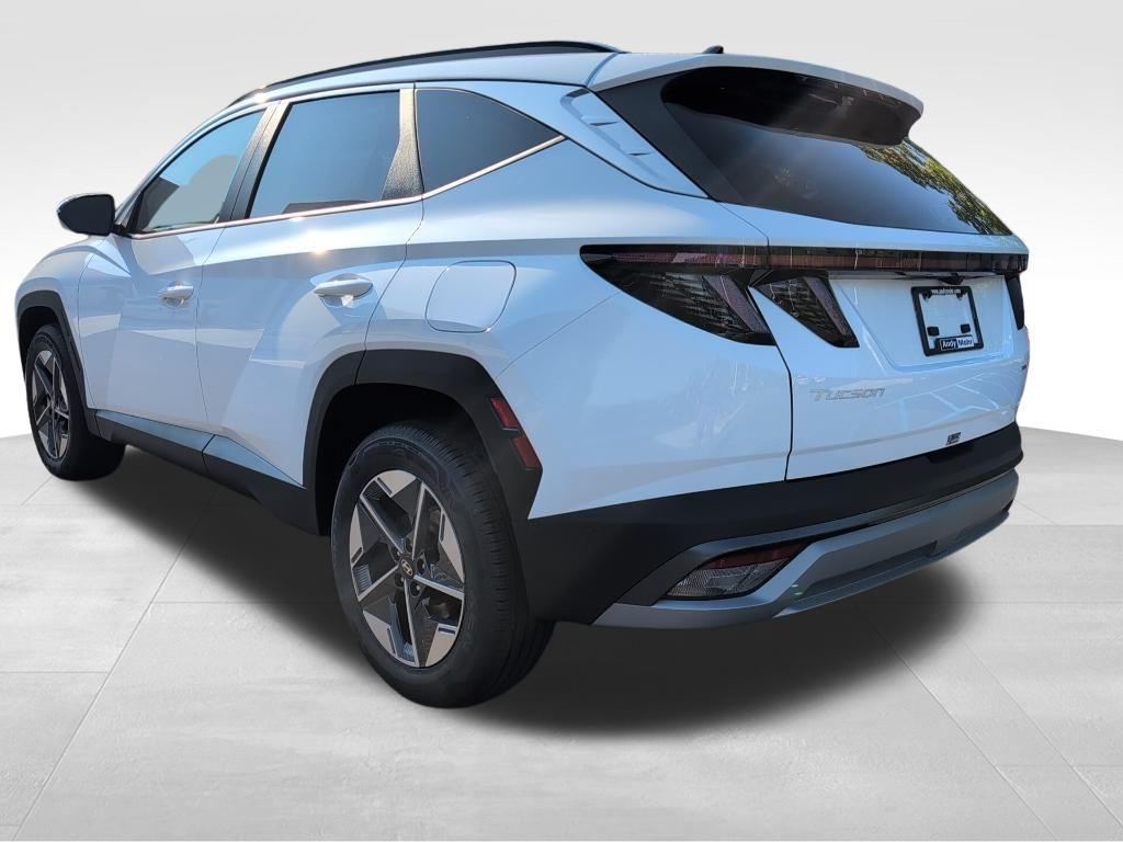 new 2025 Hyundai TUCSON Hybrid car, priced at $35,566