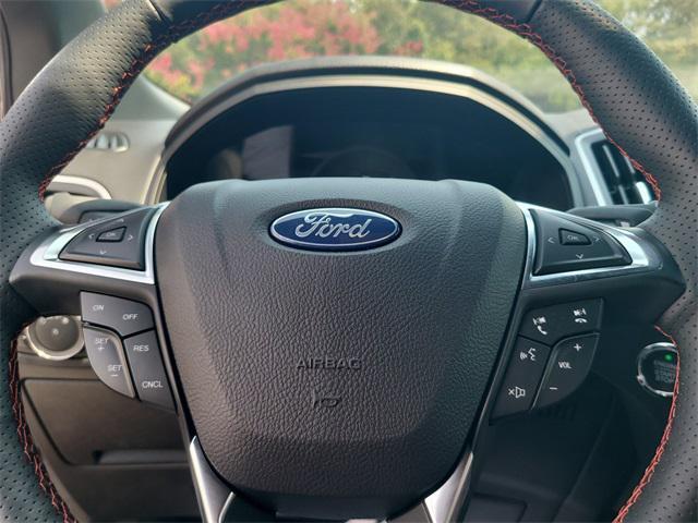 used 2024 Ford Edge car, priced at $36,312