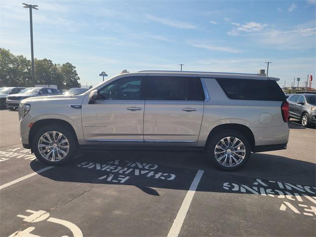 used 2023 GMC Yukon XL car, priced at $60,361
