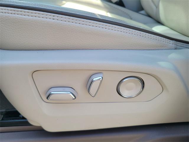 used 2023 GMC Yukon XL car, priced at $60,361