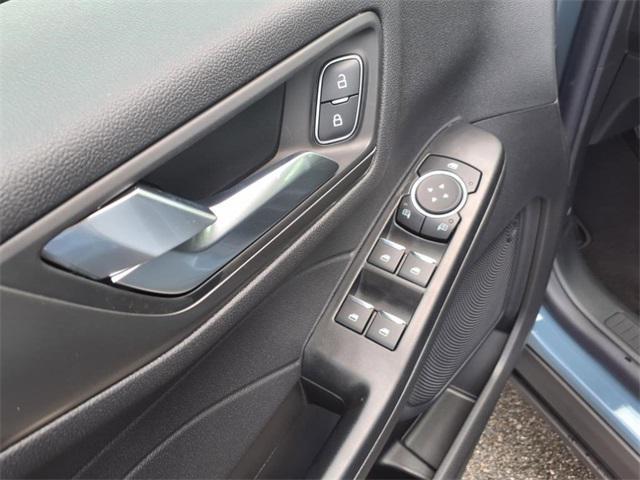 new 2025 Ford Escape PHEV car, priced at $32,000