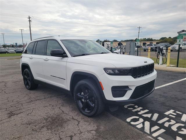 used 2023 Jeep Grand Cherokee car, priced at $30,168