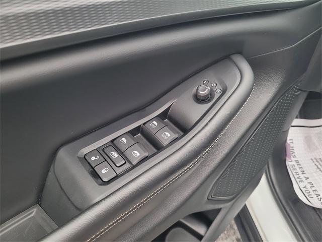 used 2023 Jeep Grand Cherokee car, priced at $30,168