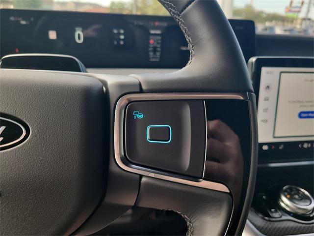 new 2025 Ford Expedition car, priced at $83,356