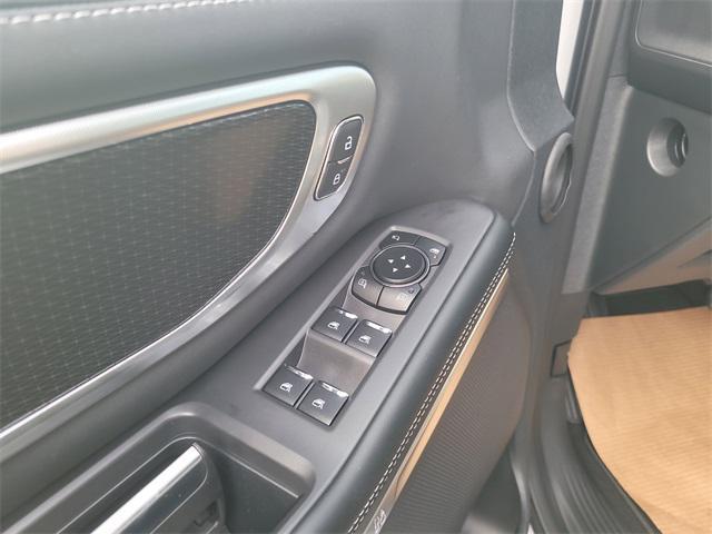 new 2025 Ford Expedition car, priced at $83,356