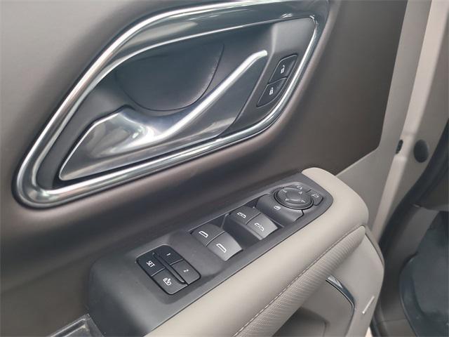 used 2023 GMC Yukon XL car, priced at $49,106