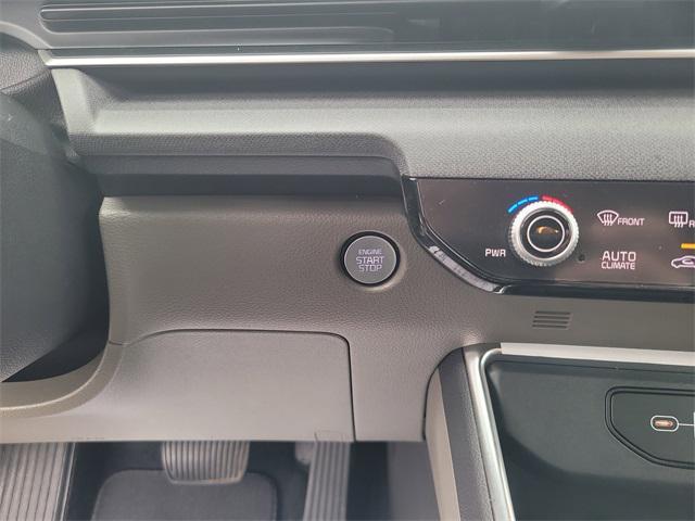 used 2025 Kia Carnival car, priced at $37,994