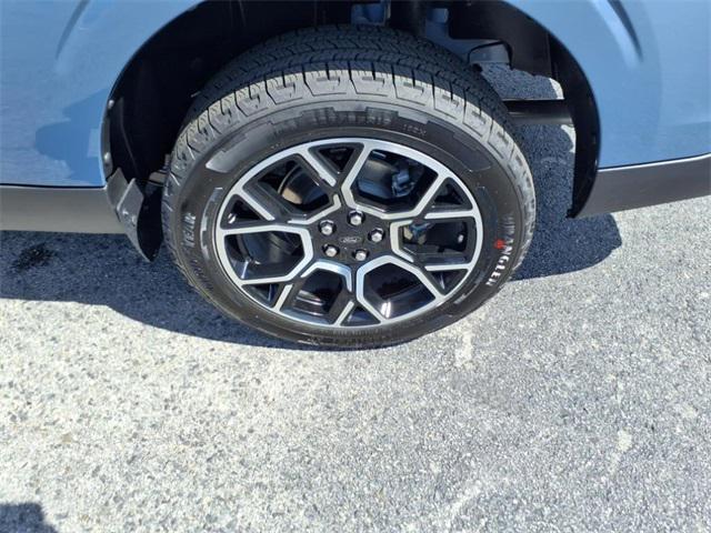 new 2025 Ford Maverick car, priced at $40,516