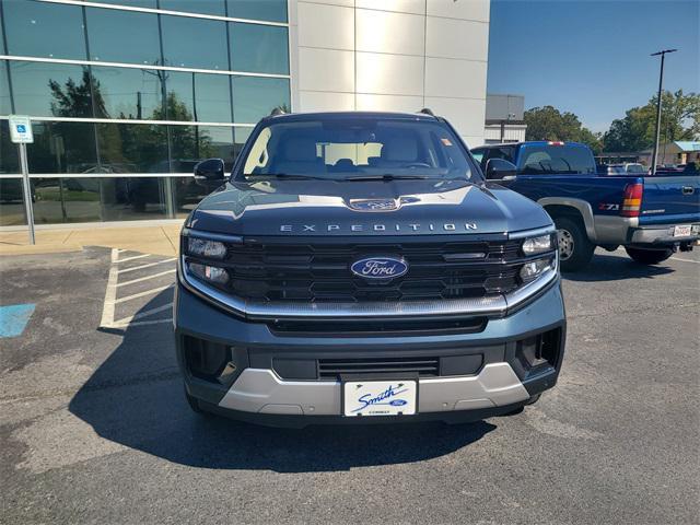 new 2025 Ford Expedition car, priced at $79,226
