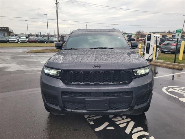 used 2023 Jeep Grand Cherokee L car, priced at $25,681