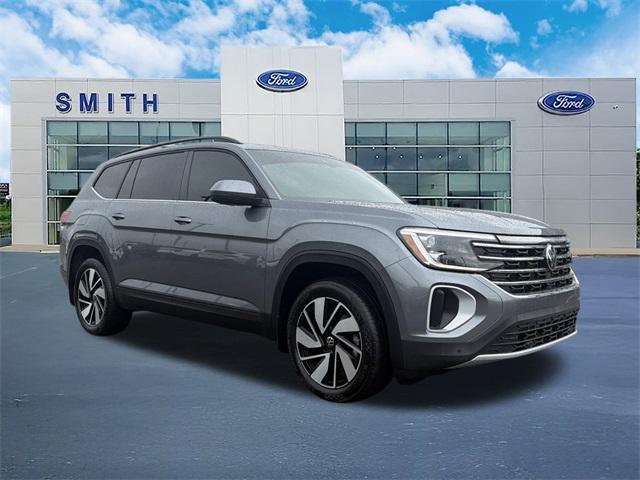 used 2025 Volkswagen Atlas car, priced at $35,154