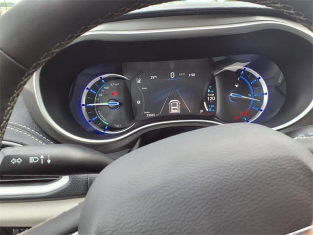 used 2023 Chrysler Pacifica Hybrid car, priced at $29,911