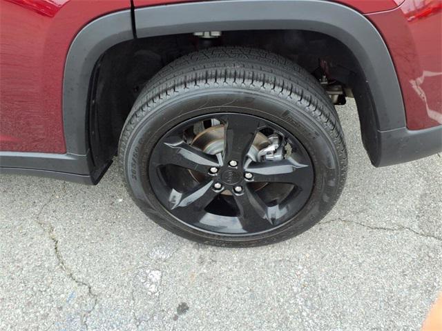 used 2023 Jeep Grand Cherokee car, priced at $36,190