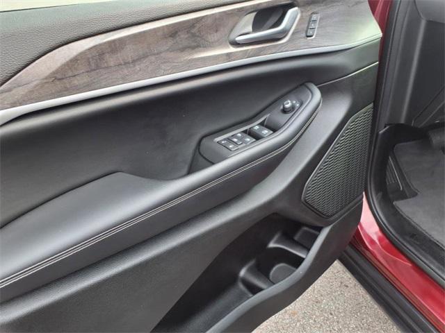 used 2023 Jeep Grand Cherokee car, priced at $36,190