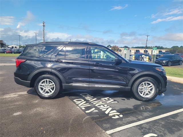 new 2025 Ford Explorer car, priced at $41,053