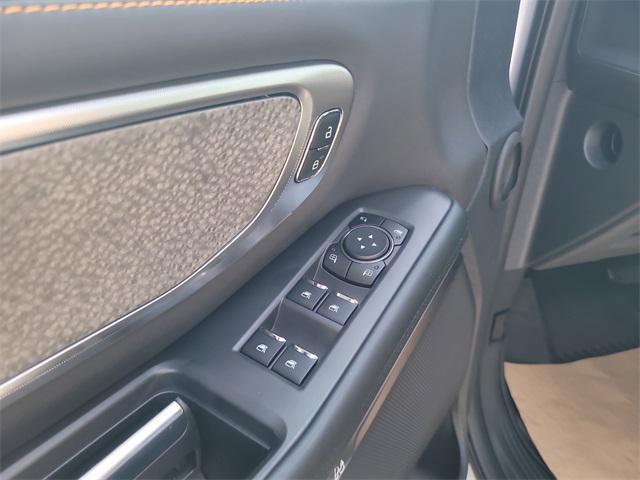 new 2025 Ford Expedition car, priced at $83,044