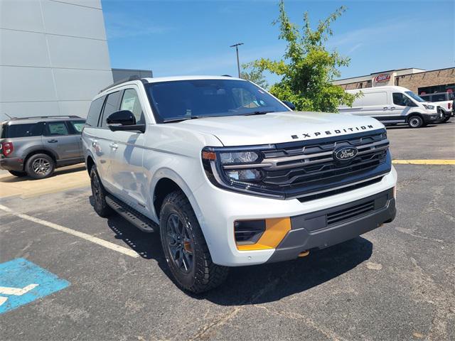new 2025 Ford Expedition car, priced at $83,044