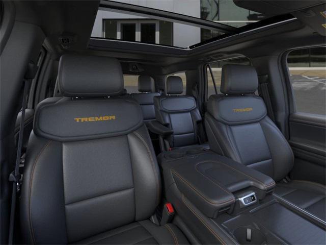 new 2025 Ford Expedition car, priced at $83,044