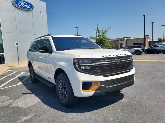 new 2025 Ford Expedition car, priced at $82,517
