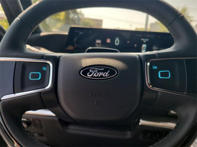 new 2025 Ford Expedition car, priced at $82,517