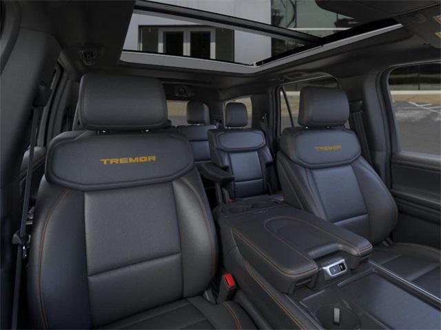 new 2025 Ford Expedition car, priced at $79,920
