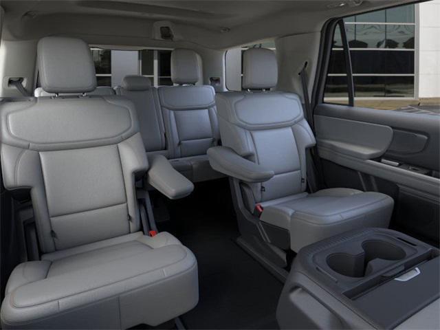 new 2025 Ford Expedition car, priced at $72,065
