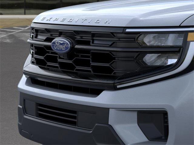 new 2025 Ford Expedition car, priced at $72,065