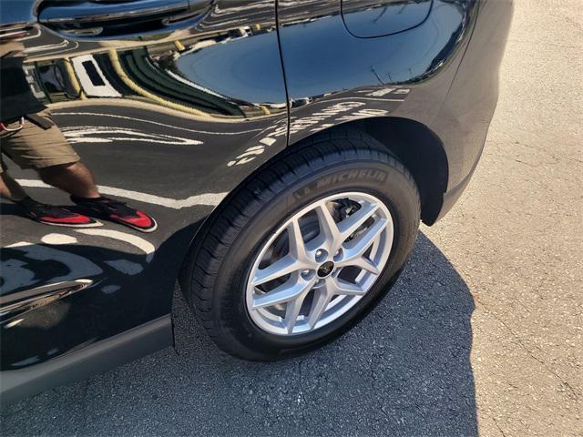 used 2024 Ford Edge car, priced at $25,032
