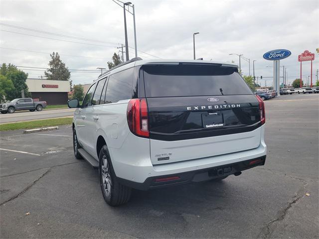 new 2025 Ford Expedition car, priced at $68,246