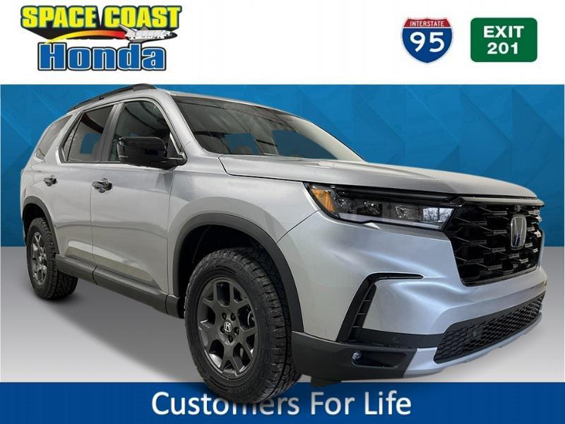 new 2025 Honda Pilot car, priced at $50,850