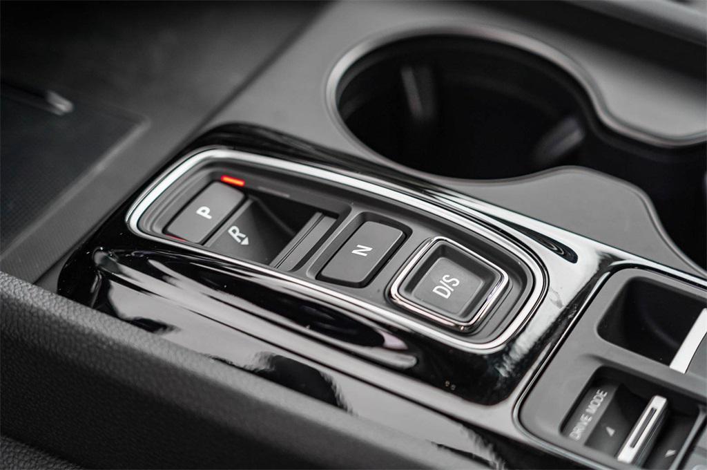 new 2025 Honda Pilot car, priced at $45,450