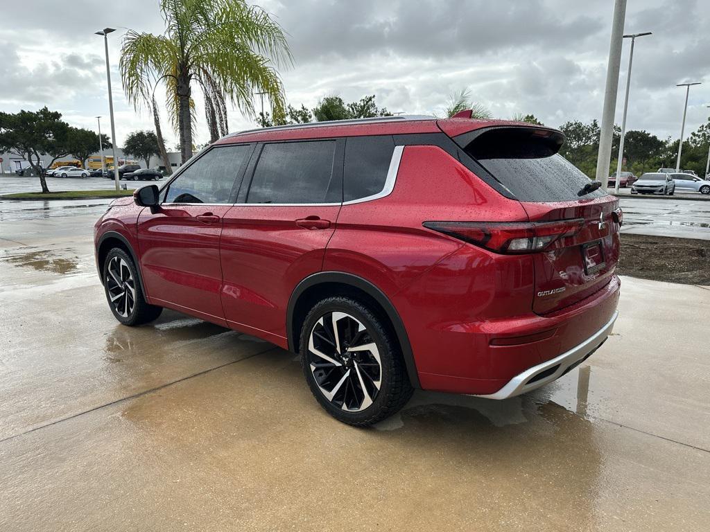 used 2022 Mitsubishi Outlander car, priced at $24,991