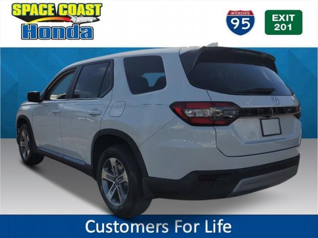 new 2025 Honda Pilot car, priced at $45,405