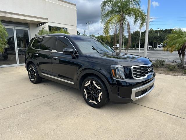 used 2023 Kia Telluride car, priced at $35,721