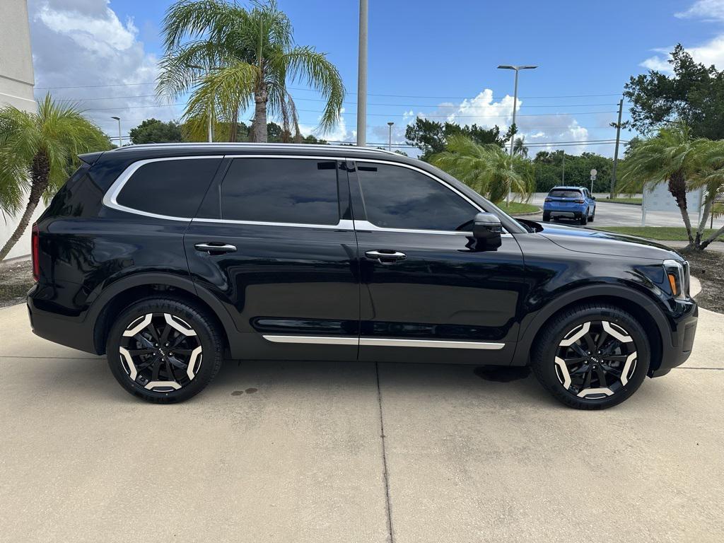 used 2023 Kia Telluride car, priced at $32,469