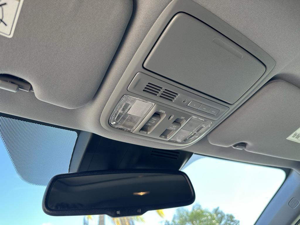 used 2021 Honda CR-V car, priced at $27,711