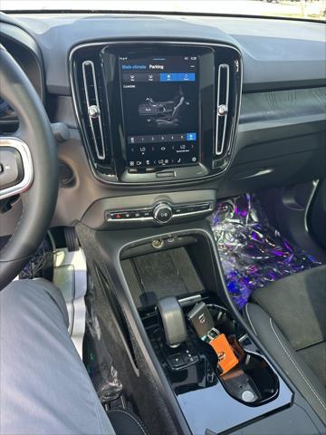 used 2022 Volvo C40 Recharge Pure Electric car, priced at $29,869