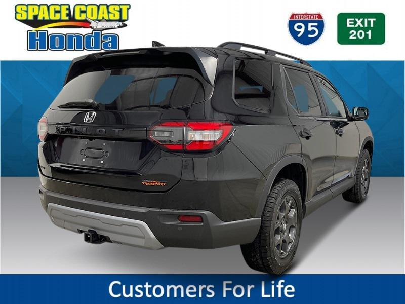 new 2025 Honda Pilot car, priced at $50,895