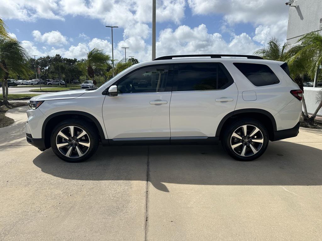used 2024 Honda Pilot car, priced at $45,544