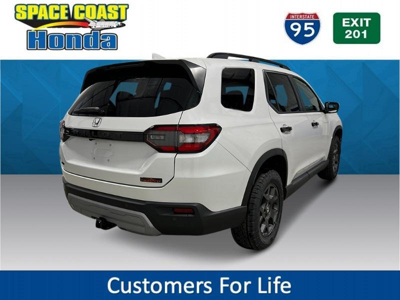 new 2025 Honda Pilot car, priced at $51,350