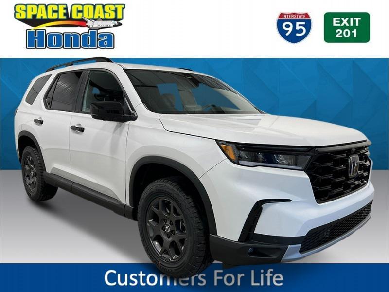 new 2025 Honda Pilot car, priced at $51,350