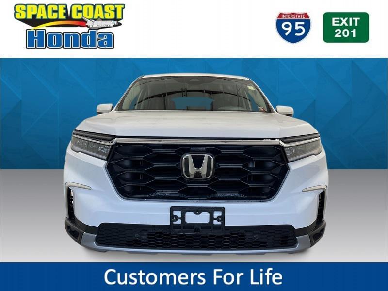 new 2025 Honda Pilot car, priced at $47,550