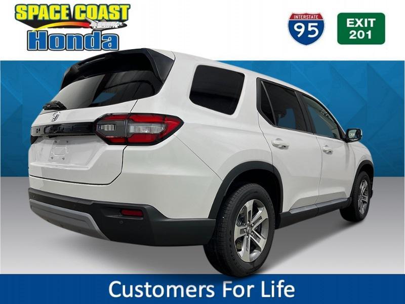 new 2025 Honda Pilot car, priced at $47,550